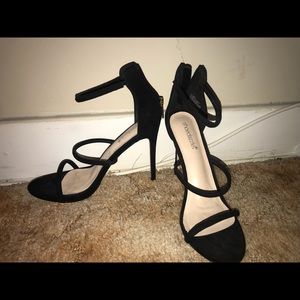 1 HOUR SALE!! Just Fab high heel